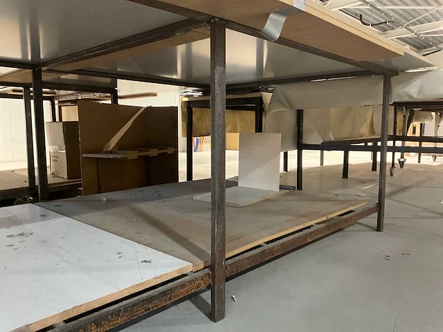 Werkbank / stoffeertafel (5x) - afbeelding 3 van  3