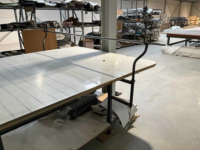 Werkbank / stoffeertafel - afbeelding 5 van  7