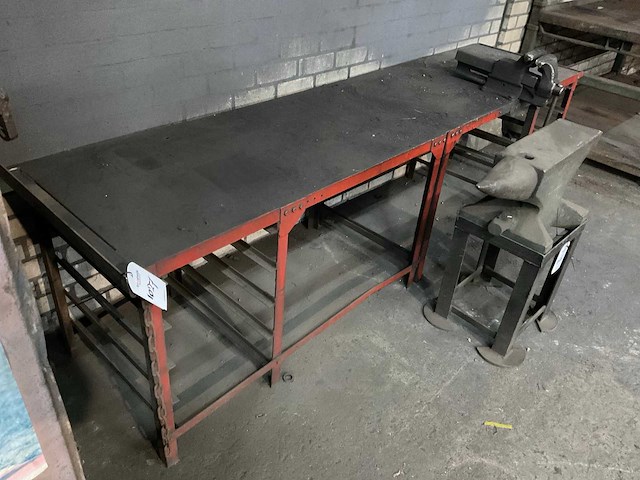 Werkbank - afbeelding 2 van  2