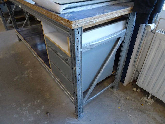 Werkbank - afbeelding 3 van  3