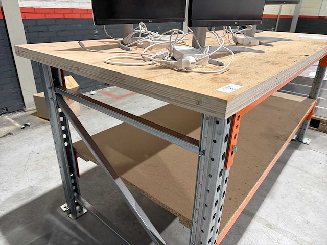Werkbank - afbeelding 3 van  3