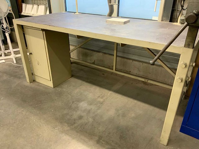 Werkbank - afbeelding 10 van  11