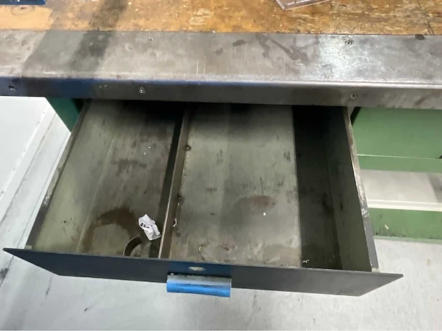 Werkbank - afbeelding 2 van  2