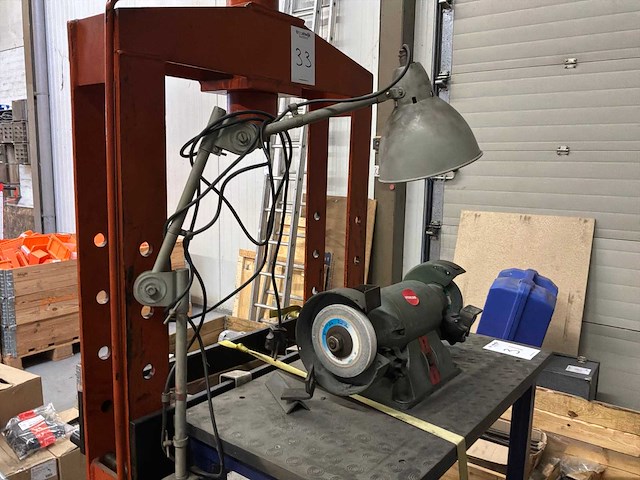 Werkbankslijpmachine met tafel - afbeelding 2 van  2