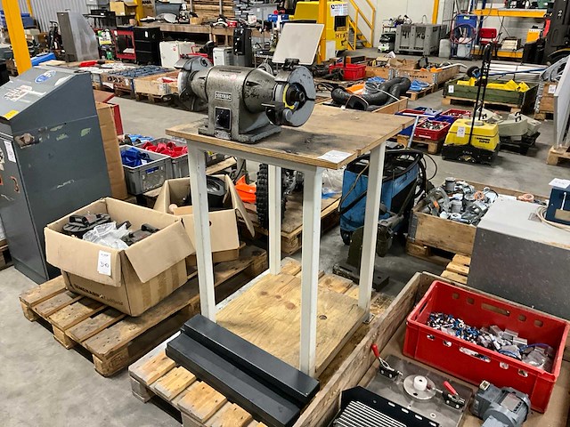 Werkbankslijpmachine - afbeelding 1 van  1