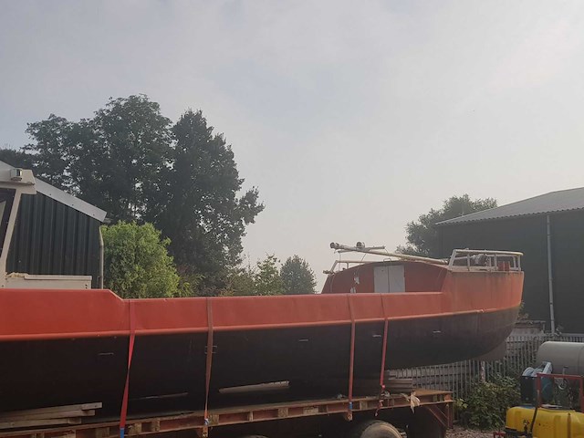 Werkboot 12 m met mercedes-benz scheepsmotor en stutpalen - afbeelding 4 van  5