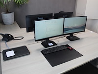 Werkeiland opgebouwd uit twee in hoogte verstelbare bureaus, ladekast met vier laden en verrijdbare onderka... - afbeelding 5 van  6