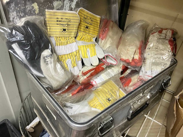 Werkhandschoen en divers, kabel krimpdoppen - afbeelding 1 van  9