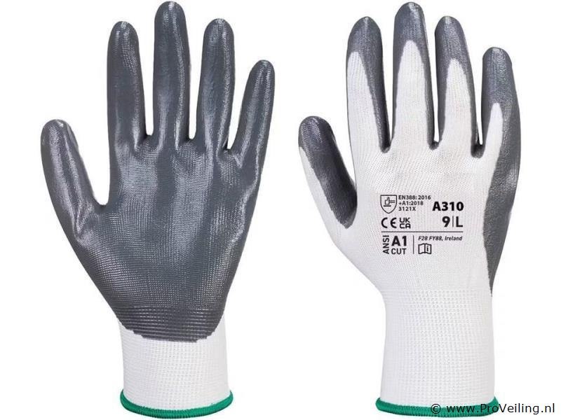 Veiling van diverse goederen te someren o.a. design keukens, huishoudelijke artikelen & gereedschap