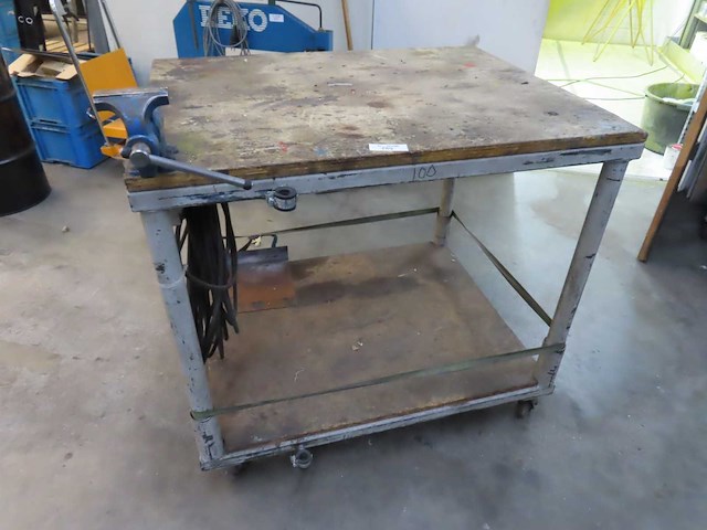 Werkkar met bankschroef - afbeelding 1 van  2