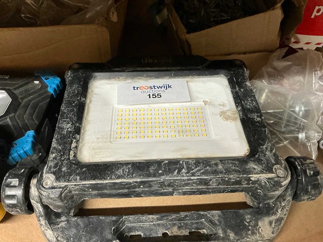 Werklamp (3x) en diversen - afbeelding 4 van  5