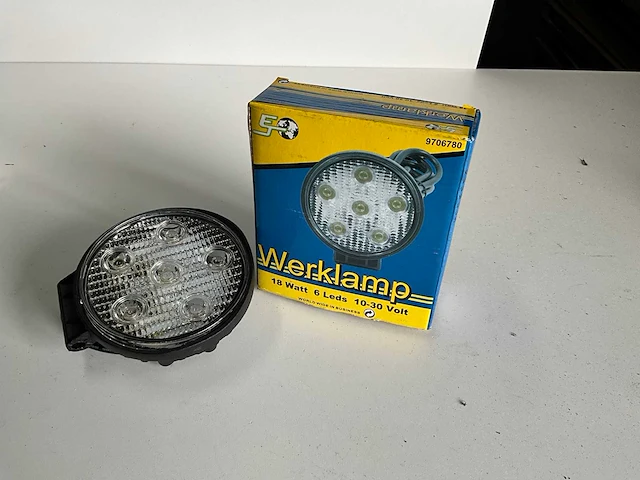 Werklamp/ lamp voor op auto (6x) - afbeelding 1 van  4