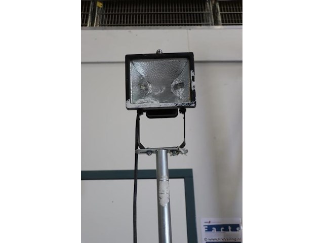 Werklamp op statief - afbeelding 4 van  4