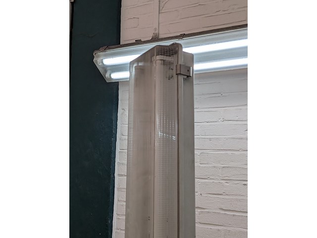 Werklamp op verrijdbaar onderstel - afbeelding 4 van  7