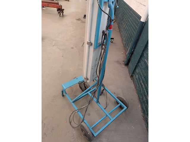 Werklamp op verrijdbaar onderstel - afbeelding 6 van  7