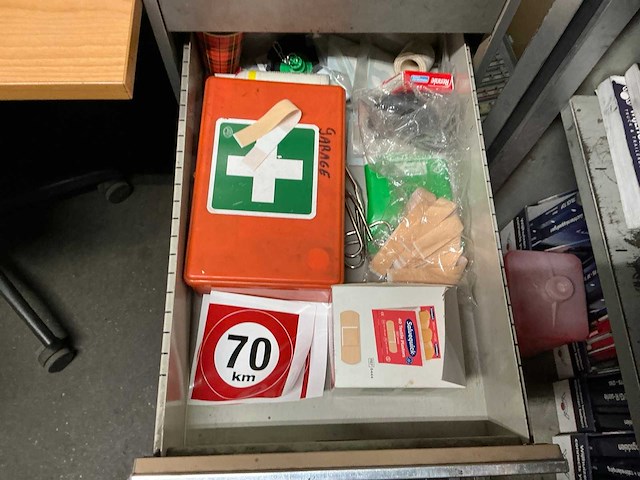 Werkplaats- / kantoorinventaris - afbeelding 5 van  13