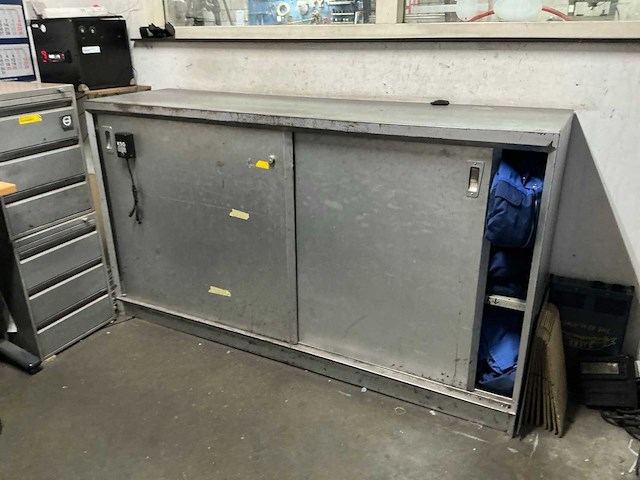 Werkplaats- / kantoorinventaris - afbeelding 8 van  13