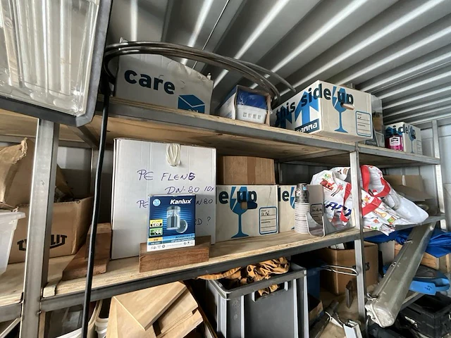 Werkplaats container (met inhoud) - afbeelding 13 van  23