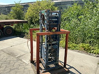 Werkplaats hydraulische pers met mandbak - afbeelding 2 van  7