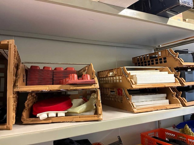 Werkplaats inventaris en onderdelen - afbeelding 2 van  24