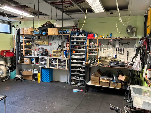 Werkplaats inventaris en onderdelen - afbeelding 24 van  40