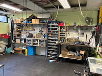 Werkplaats inventaris en onderdelen