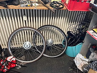 Werkplaats inventaris en onderdelen - afbeelding 5 van  5