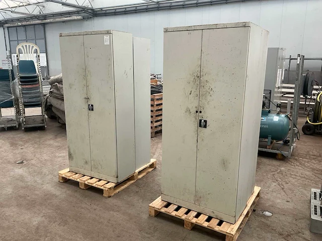 Werkplaats kast (4x) - afbeelding 1 van  5