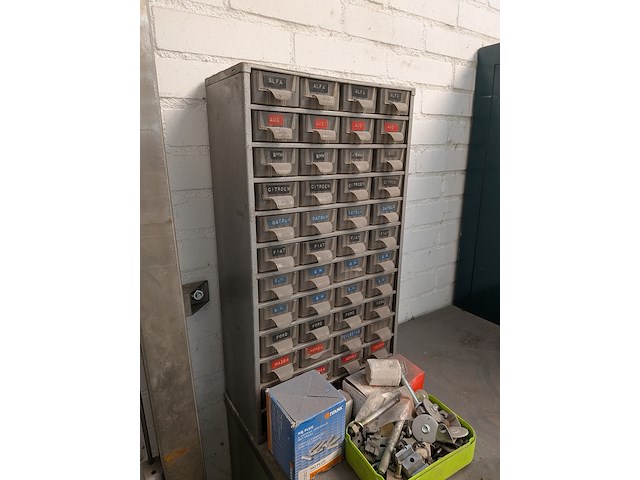 Werkplaats ladekast met inhoud - afbeelding 5 van  16