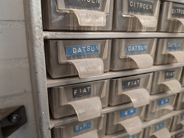 Werkplaats ladekast met inhoud - afbeelding 6 van  16