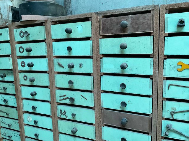 Werkplaats ladenkast met inhoud - afbeelding 4 van  15
