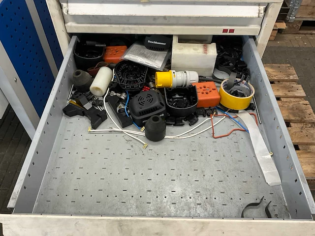 Werkplaats ladenkast met inhoud - afbeelding 4 van  8
