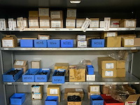 Werkplaats met inhoud (2x) - afbeelding 11 van  14