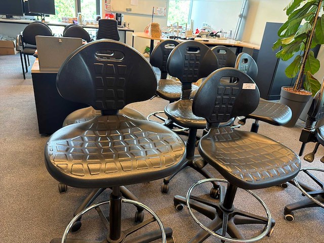 Werkplaats stoelen (9x) - afbeelding 2 van  4
