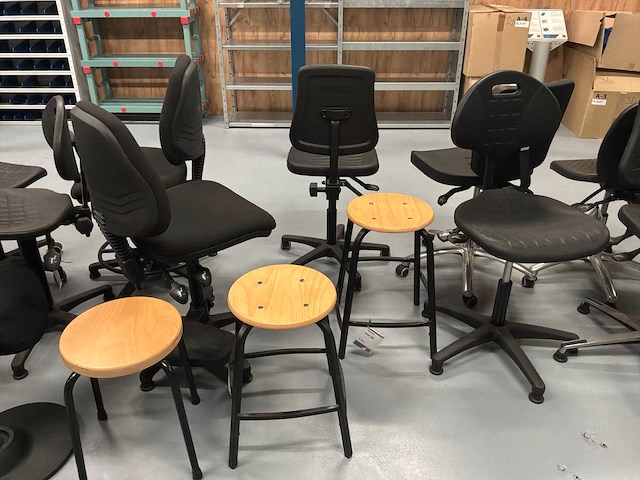 Werkplaats stoelen en krukjes (25x) - afbeelding 4 van  10