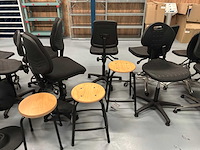 Werkplaats stoelen en krukjes (25x) - afbeelding 4 van  10