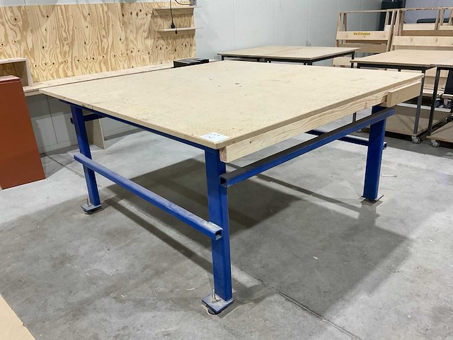 Werkplaats tafel - afbeelding 1 van  6
