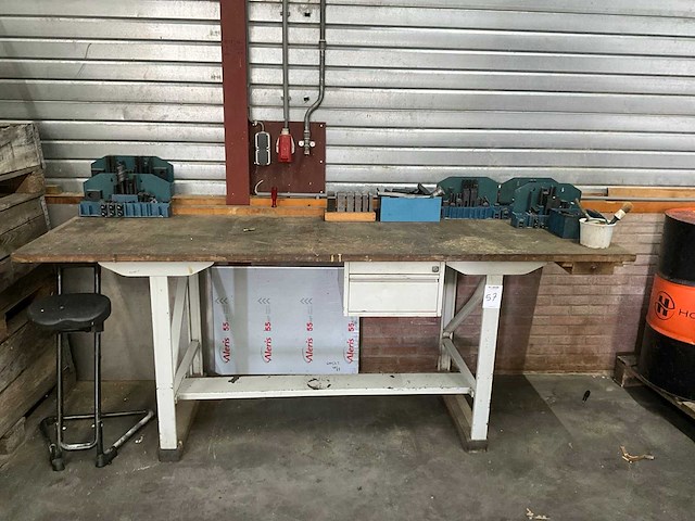 Werkplaats tafel - afbeelding 1 van  4