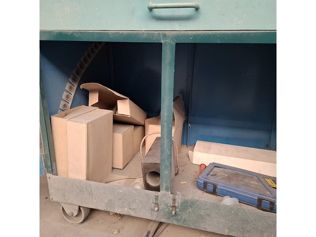 Werkplaats trolley met inhoud - afbeelding 10 van  10