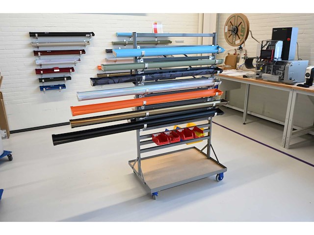 Werkplaats trolley voorzien van 14-delig ophangsysteem met inhoud perpendicular - afbeelding 1 van  6