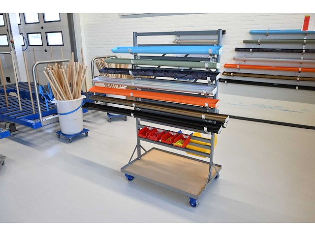 Werkplaats trolley voorzien van 14-delig ophangsysteem met inhoud perpendicular - afbeelding 2 van  6