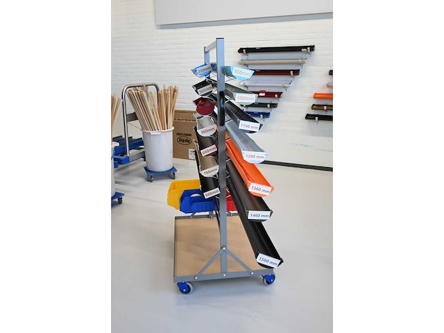 Werkplaats trolley voorzien van 14-delig ophangsysteem met inhoud perpendicular - afbeelding 4 van  6