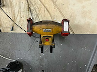 Werkplaatsinventaris, diagnose apparatuur, en diverse voorraad - afbeelding 3 van  15