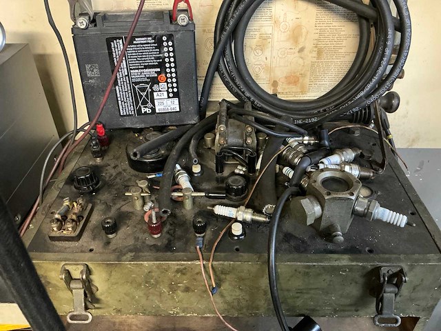 Werkplaatsinventaris, diagnose apparatuur, en diverse voorraad - afbeelding 11 van  15