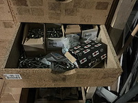 Werkplaatsinventaris en gereedschappen - afbeelding 3 van  41