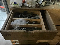 Werkplaatsinventaris en gereedschappen - afbeelding 12 van  41