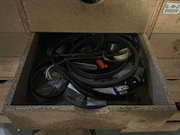 Werkplaatsinventaris en gereedschappen - afbeelding 34 van  41