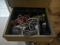 Werkplaatsinventaris en gereedschappen - afbeelding 37 van  41