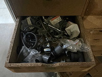 Werkplaatsinventaris en gereedschappen - afbeelding 38 van  41