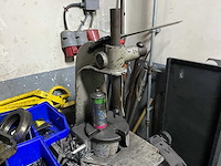 Werkplaatsinventaris en motoronderdelen - afbeelding 10 van  26